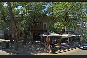 коммерческая по адресу Пастера, 14