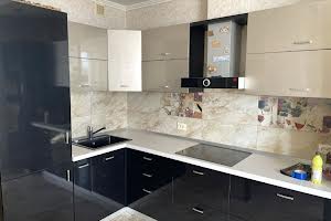 квартира за адресою Водопровідна вул., 42