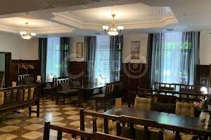 комерційна за адресою Степана Тильги, 3А