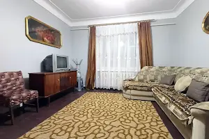 будинок за адресою Лабораторна вул., 44