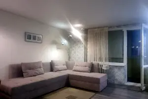 квартира за адресою Дарницький бульв., 8