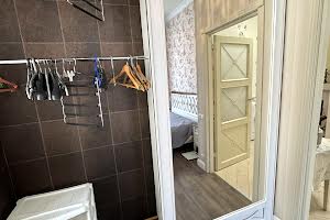 квартира за адресою Ніни Строкатої вул. (Буніна), 3