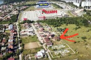 дом по адресу вул. Харківського метрополітену, 18