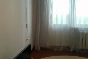 квартира по адресу Небесной Сотни просп. (Маршала Жукова), 8