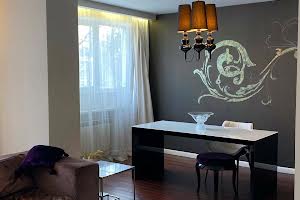 квартира за адресою Верховинна вул., 35