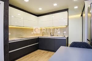 квартира по адресу Крушельницкой ул., 35