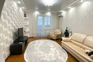 квартира за адресою Космічна вул., 3-А