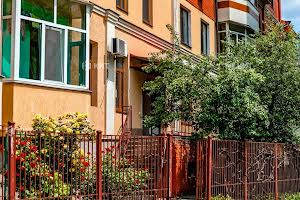 квартира за адресою Ньютона вул., 8 А