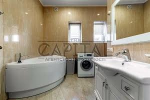 будинок за адресою Андріївська вул., 8