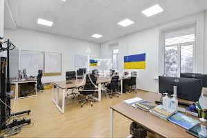 комерційна за адресою Ярославів Вал вул., 7