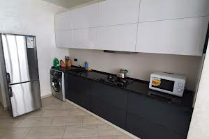 квартира за адресою Дмитра Іващенка вул., 1а
