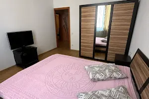квартира за адресою Літературна вул., 12