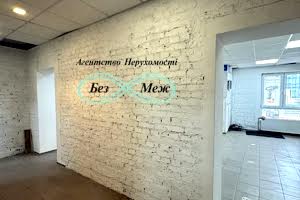 комерційна за адресою Петрівська вул., 1