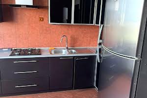 квартира за адресою Залізнична вул., 7б