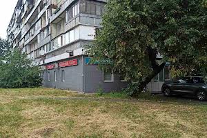 комерційна за адресою Вишгородська вул., 38