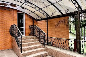 дом по адресу Зарічна