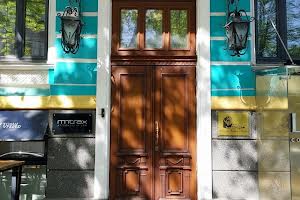 комерційна за адресою Київ, Володимирська вул., 4