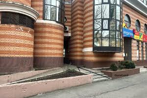 комерційна за адресою Старонаводницька вул., 4-В