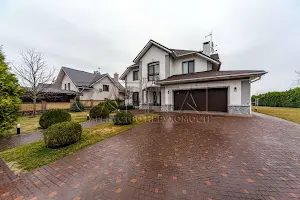 будинок за адресою Космонавтов, 5