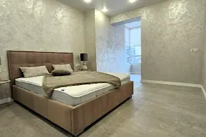 квартира по адресу Домбровського ул., 3б корп. 14