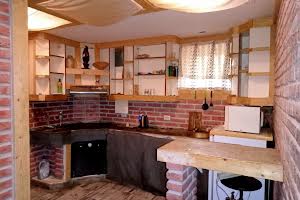 квартира за адресою Олега Ольжича вул., 11