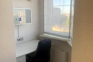 квартира за адресою Разумовского, 10
