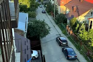 квартира за адресою Купчінського, 16