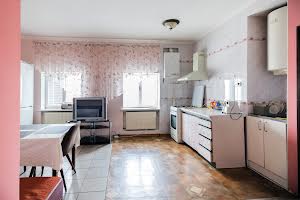 дом по адресу с. Святопетровское, Героев Днепра ул.