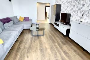 квартира за адресою Вишневецького бульв., 3