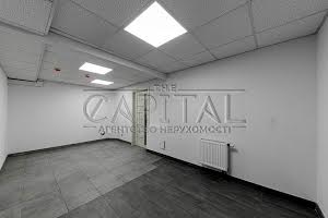 коммерческая по адресу Антоновича, 131