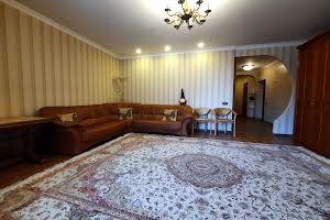 квартира за адресою Липова вул., 10