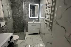 квартира за адресою Степана Бандери вул., 79