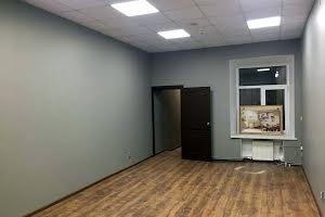 комерційна за адресою Базарна вул., 25