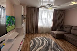 квартира за адресою Роксоляни вул., 43б