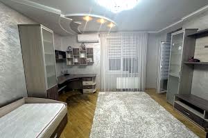 квартира за адресою Богдана Хмельницького вул., 33а