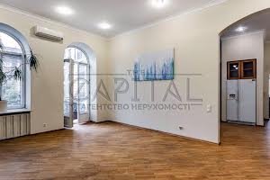 коммерческая по адресу Лютеранская ул., 12