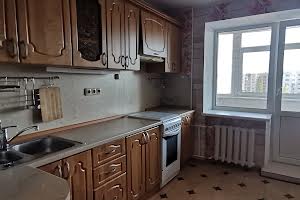 квартира за адресою Михайла Лушпи просп., 38