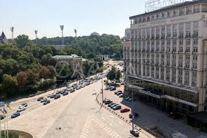 коммерческая по адресу Крещатик ул., 4