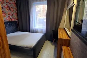 квартира за адресою Радужний масив, 1