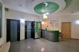 комерційна за адресою Машинобудівників вул., 17