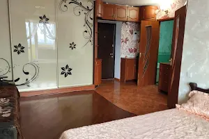 квартира за адресою Небесної Сотні просп. (Маршала Жукова), 10