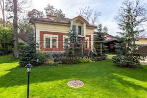 будинок за адресою Курортна вул., 9