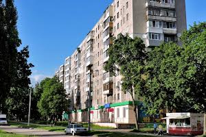 квартира за адресою Льва Ландау просп. (50-річчя СРСР), 16