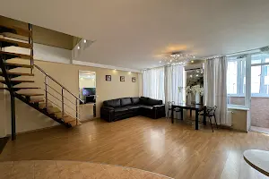 квартира за адресою Літературна вул., 12