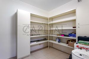 комерційна за адресою Кловський узвіз (Кловський), 7a
