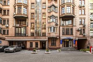 комерційна за адресою Олеся Гончара вул., 26/28