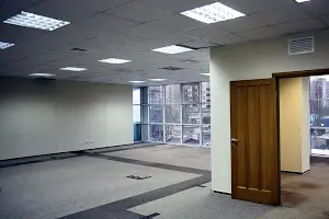 комерційна за адресою Київ, Харківське шосе, 175