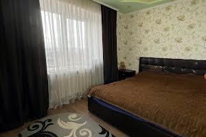 квартира по адресу Будівельників ул., 2