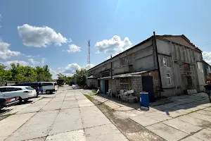 комерційна за адресою центральна, 43