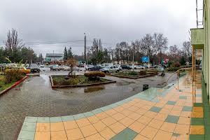 коммерческая по адресу Варненская ул., 7в